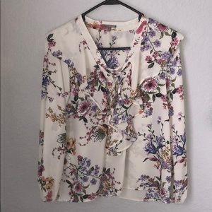 White floral long sleeve Flowy top